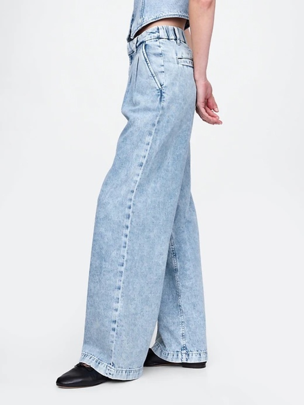 GAP BNWT 365 High Rise UltraSoft Pleated Denim Trousers - Size 6 - Picture 2 of 11